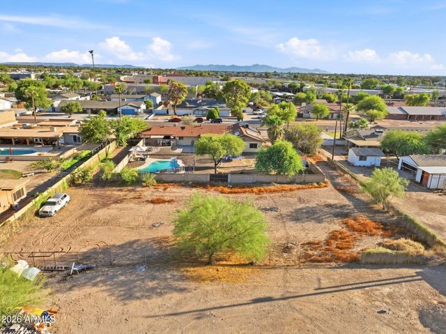 7330 W ANGELA Drive, Glendale, AZ 85308