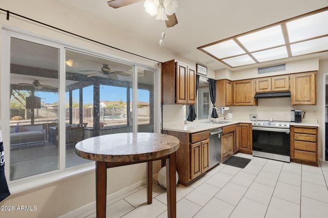 7330 W ANGELA Drive, Glendale, AZ 85308