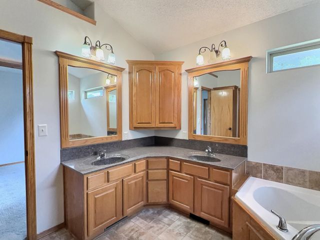 1931 E Wyndham Rd., Park City, KS 67219