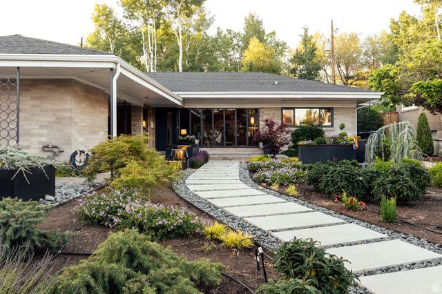 2045 E SAINT MARYS DR, Salt Lake City, UT 84108
