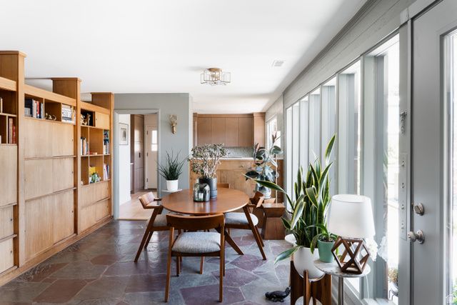 2045 E SAINT MARYS DR, Salt Lake City, UT 84108