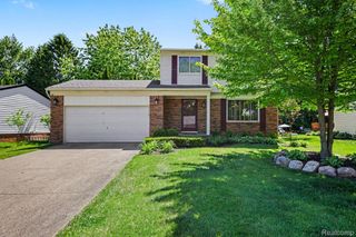 1683 Dancer Drive, Rochester Hills, MI 48307
