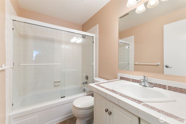 7479 Woodridge Lane NW, Bremerton, WA 98311