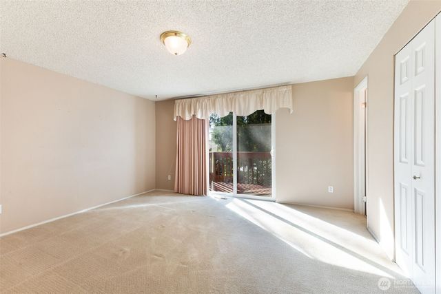 7479 Woodridge Lane NW, Bremerton, WA 98311