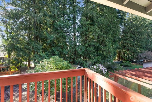 7479 Woodridge Lane NW, Bremerton, WA 98311