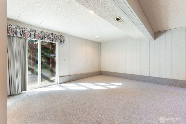 7479 Woodridge Lane NW, Bremerton, WA 98311