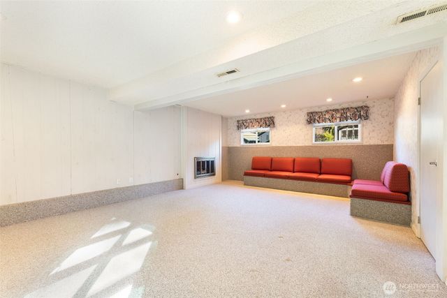 7479 Woodridge Lane NW, Bremerton, WA 98311