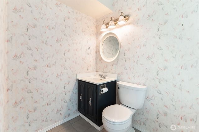 7479 Woodridge Lane NW, Bremerton, WA 98311