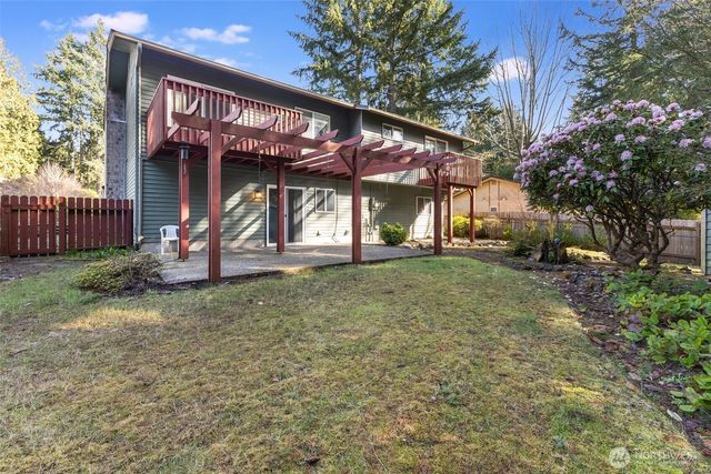 7479 Woodridge Lane NW, Bremerton, WA 98311