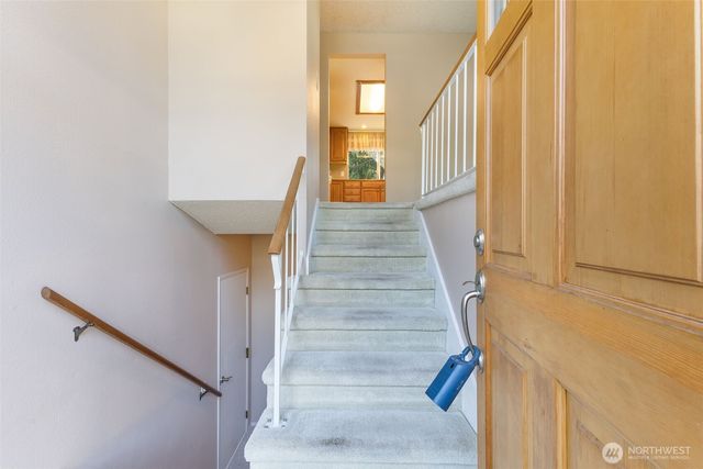 7479 Woodridge Lane NW, Bremerton, WA 98311