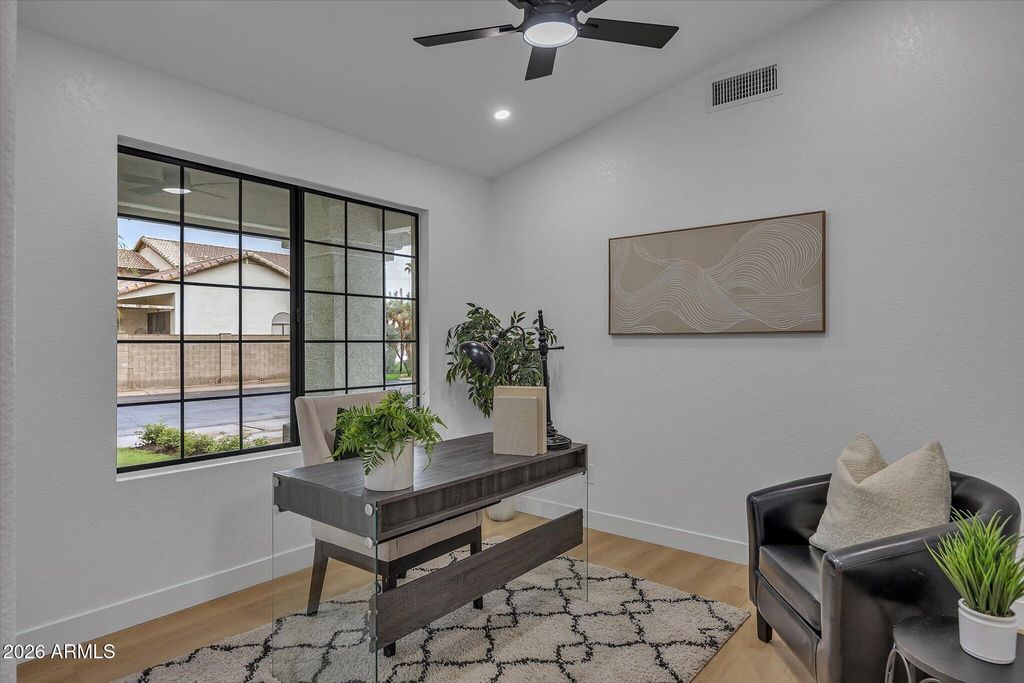 213 S GOLDEN KEY Drive, Gilbert, AZ 85233 — photo 4