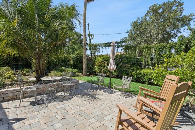 1325 OVERLOOK DRIVE, Mount Dora, FL 32757