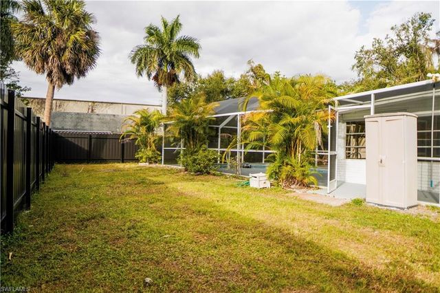 48 W North Shore AVE, North Fort Myers, FL 33903