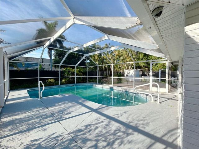 48 W North Shore AVE, North Fort Myers, FL 33903