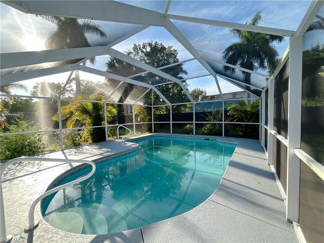 48 W North Shore AVE, North Fort Myers, FL 33903
