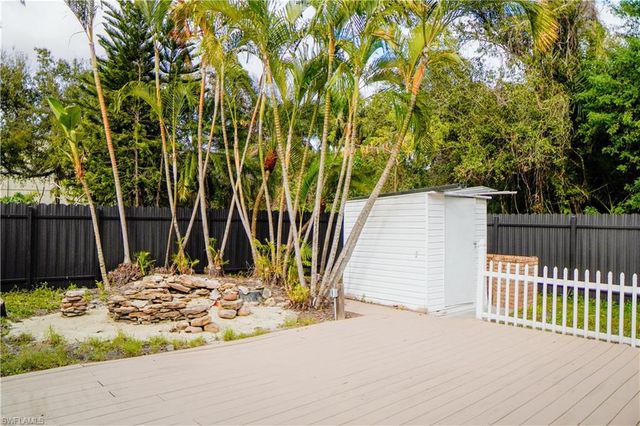 48 W North Shore AVE, North Fort Myers, FL 33903