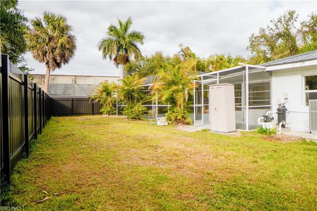 48 W North Shore AVE, North Fort Myers, FL 33903