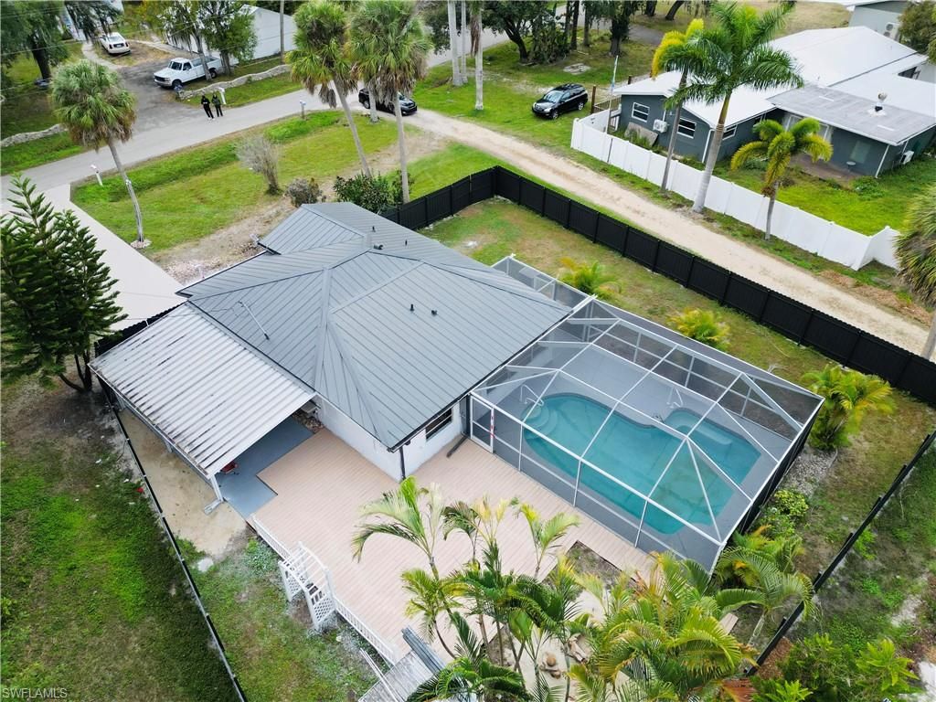 48 W North Shore AVE, NORTH FORT MYERS, FL 33903 — photo 2