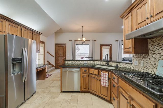 18016 San Mateo Court, Edmond, OK 73012