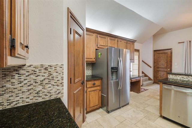 18016 San Mateo Court, Edmond, OK 73012