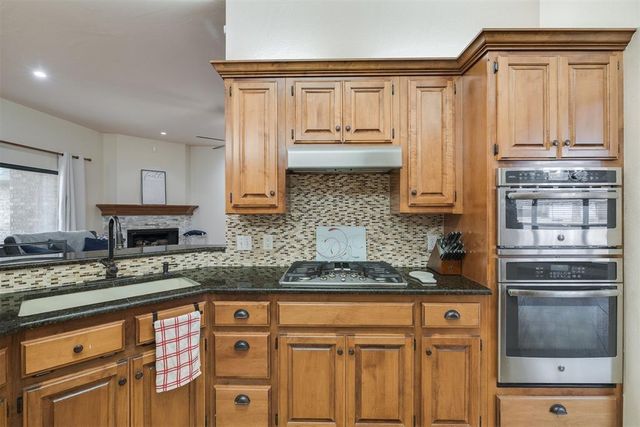 18016 San Mateo Court, Edmond, OK 73012