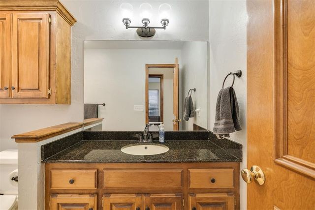 18016 San Mateo Court, Edmond, OK 73012