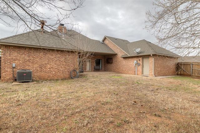 18016 San Mateo Court, Edmond, OK 73012