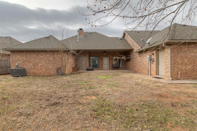 18016 San Mateo Court, Edmond, OK 73012