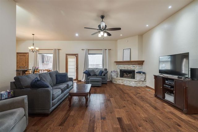 18016 San Mateo Court, Edmond, OK 73012