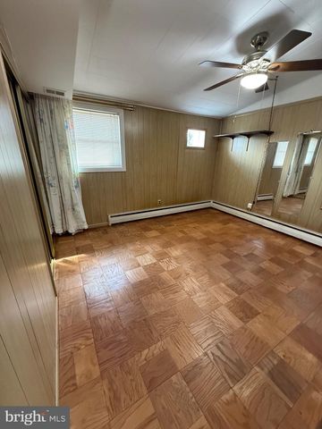 1208 MONTGOMERY DR, Glen Burnie, MD 21061