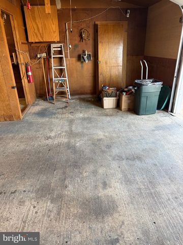 1208 MONTGOMERY DR, Glen Burnie, MD 21061