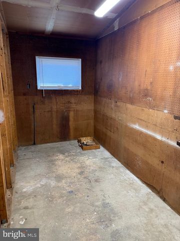 1208 MONTGOMERY DR, Glen Burnie, MD 21061