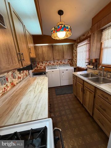 1208 MONTGOMERY DR, Glen Burnie, MD 21061