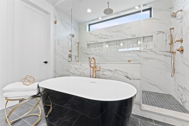 5306 Gibson St, Houston, TX 77007