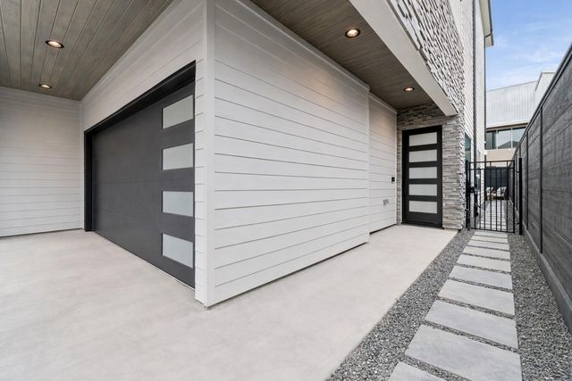 5306 Gibson St, Houston, TX 77007