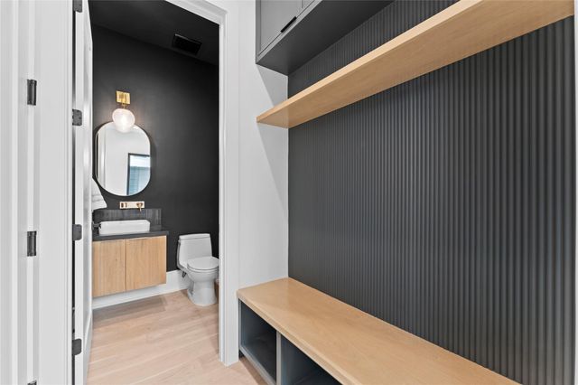 5306 Gibson St, Houston, TX 77007