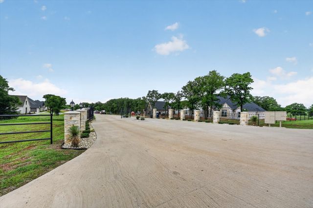 1609 Private Access 60200, Burleson, TX 76028