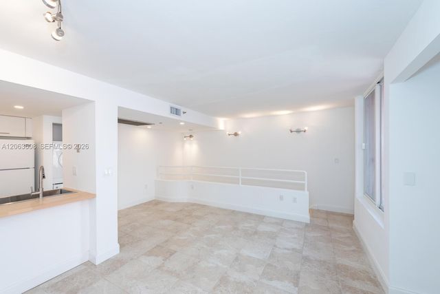 2801 Florida Ave 411, Miami, FL 33133