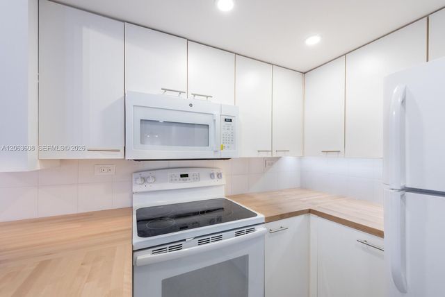 2801 Florida Ave 411, Miami, FL 33133