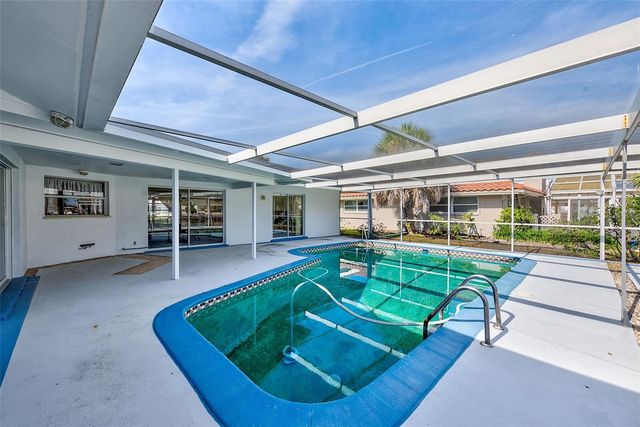 767 ISLAND WAY, Clearwater, FL 33767