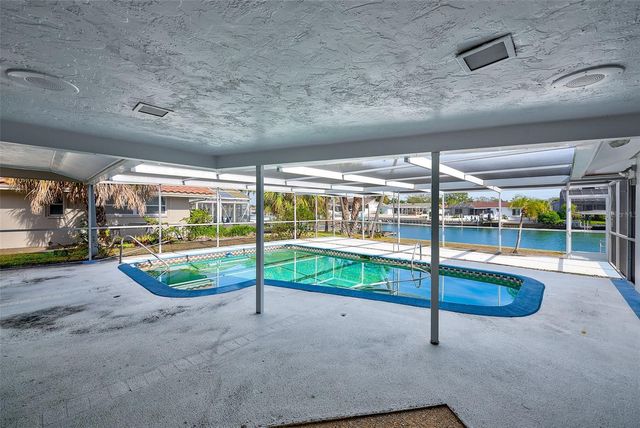 767 ISLAND WAY, Clearwater, FL 33767