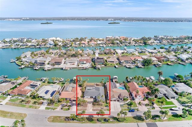 767 ISLAND WAY, Clearwater, FL 33767