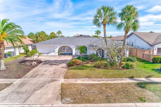 767 ISLAND WAY, Clearwater, FL 33767