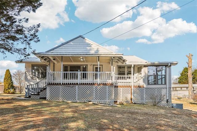 3014 Bronco Lane, Gainesville, GA 30507