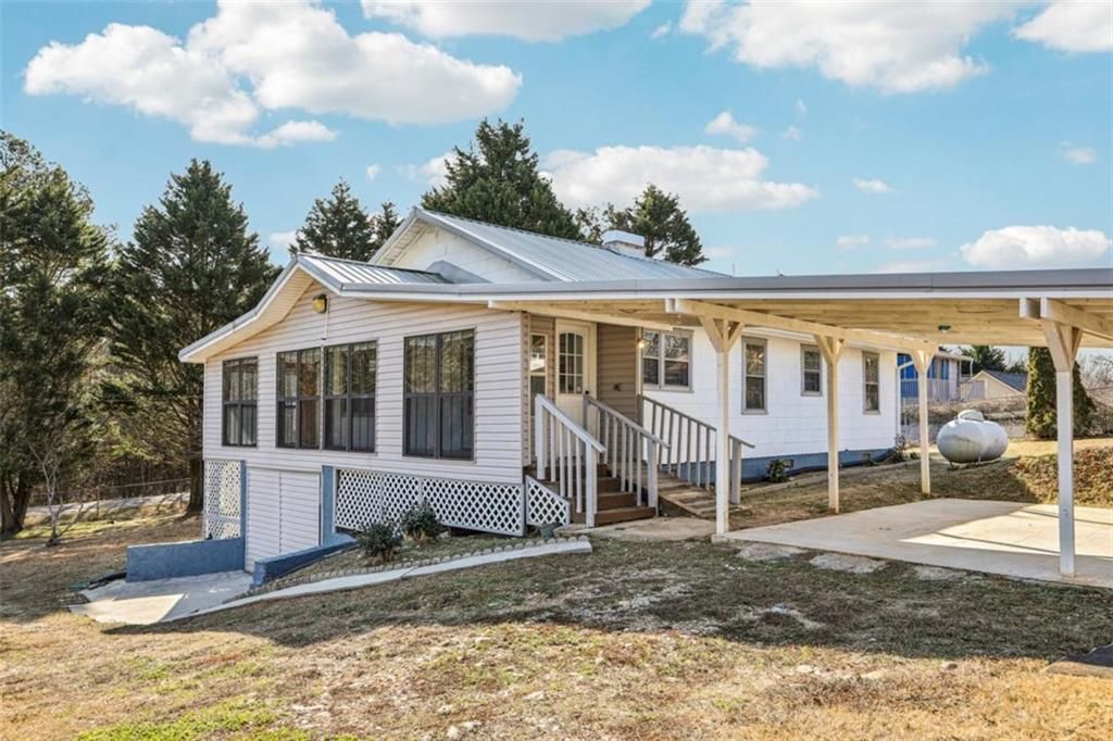 3014 Bronco Lane, Gainesville, GA 30507