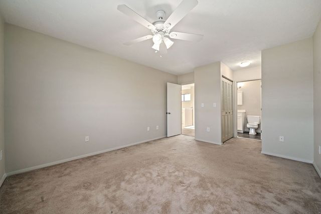 51 Cottonwood Dr 90-2, Stoughton, MA 02072