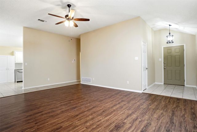 6701 Driffield Circle W, North Richland Hills, TX 76182