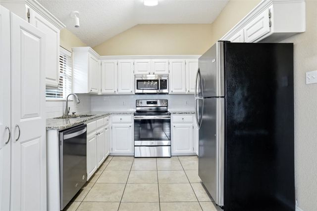 6701 Driffield Circle W, North Richland Hills, TX 76182