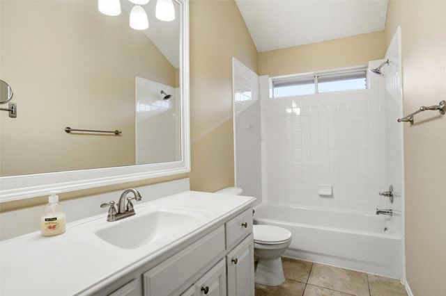 6701 Driffield Circle W, North Richland Hills, TX 76182
