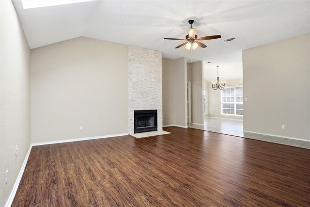 6701 Driffield Circle W, North Richland Hills, TX 76182